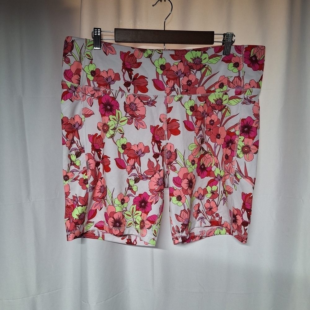 Avia Pink Floral Women's Shorts